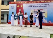 Chị Vũ Thị Mai Phương (GĐ chi nhánh NH ACB TPHCM), cô Võ Thị Kim Loan (Qui Nhơn), cô Lê Thị Thanh Thủy (TPHCM) gửi tặng Học bổng cho học sinh 10.10.22